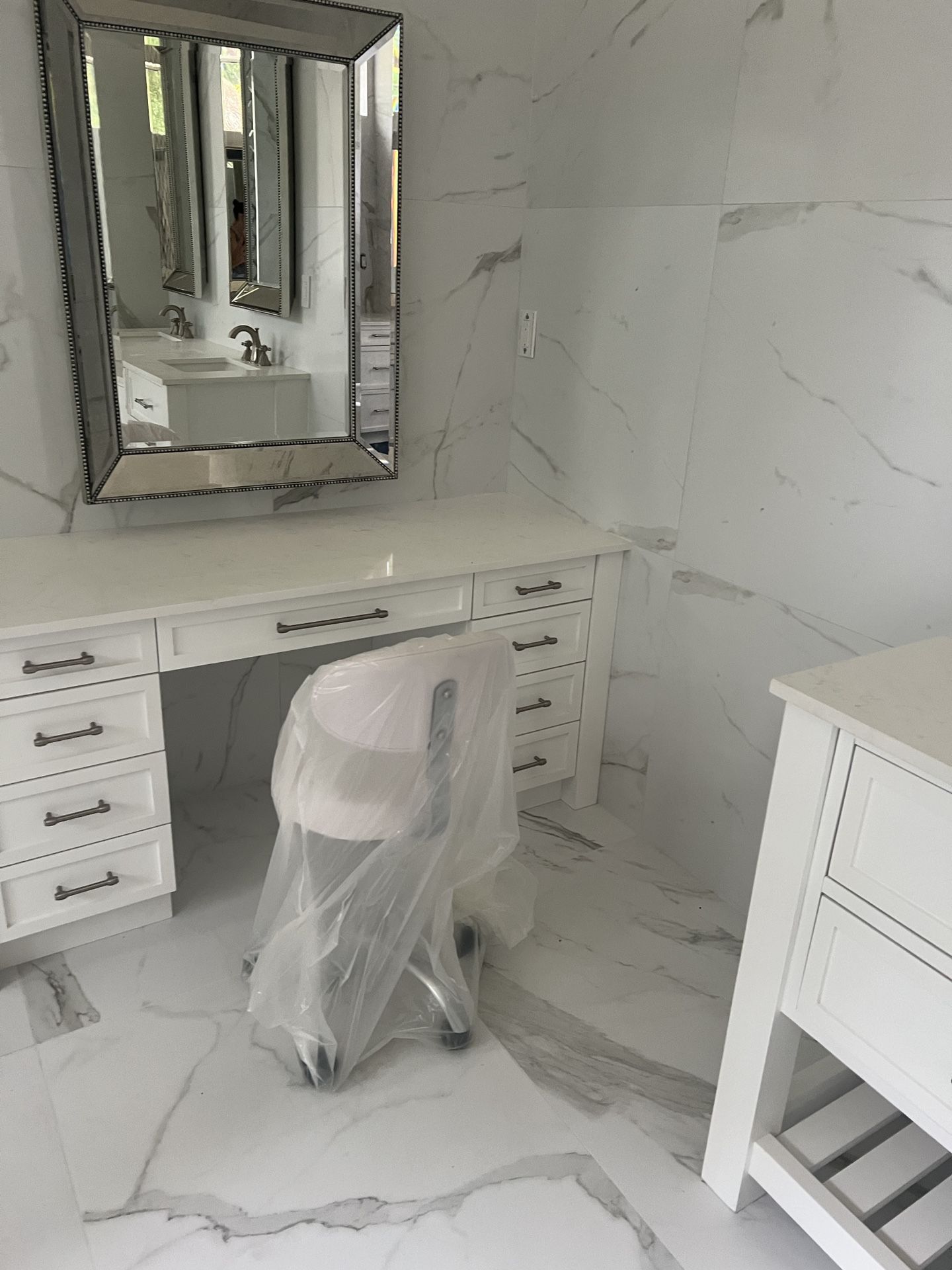 Aesthetician Vanity Desk Chair