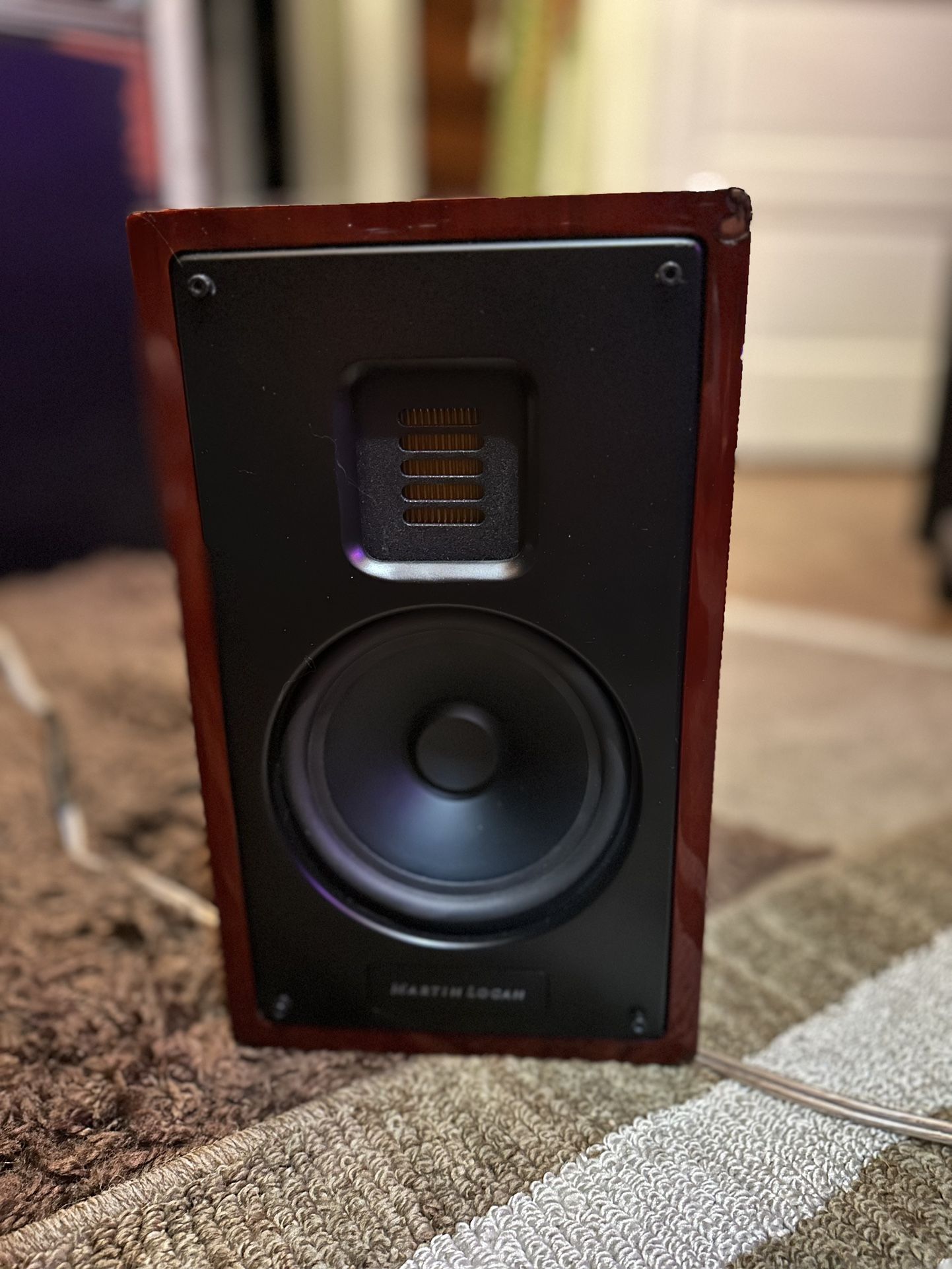 Martin Logan Motion 15 Bookshelf Speaker (single)