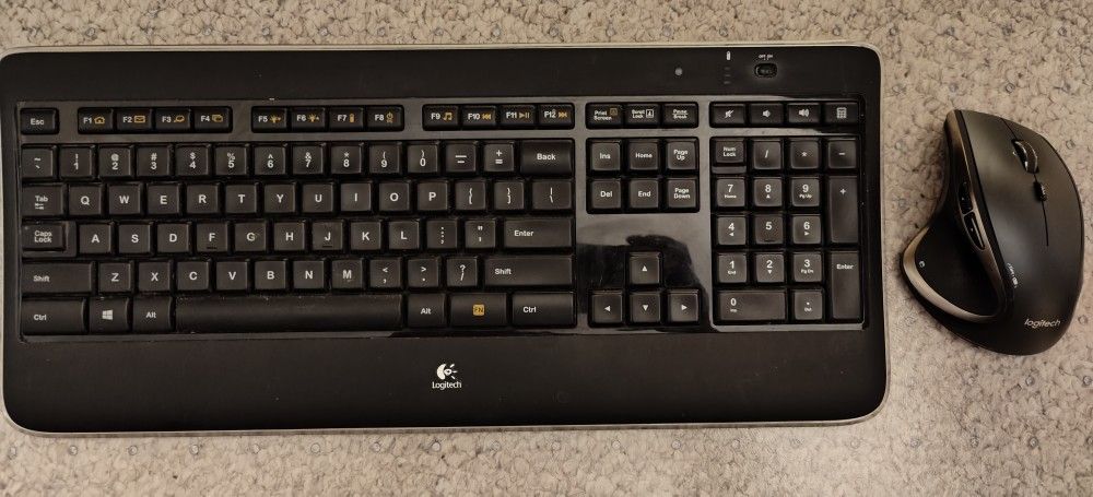 Logitech Wireless Keyboard Mouse Combo