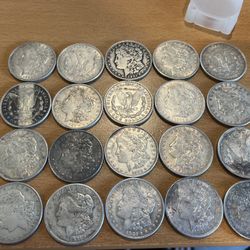 20 Morgan Dollars - 1921 $2 Below Melt