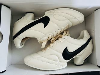 Comme des garcon X Nike size 8.5 woman’s