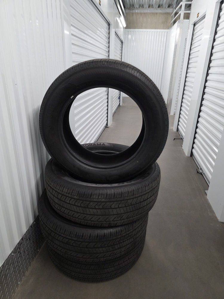 YOKOHAMA GEOLANDER TIRES 265/55R20
