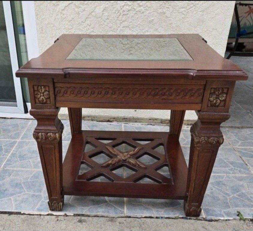 Solid Wood End Table / use Apartment Coffee Table