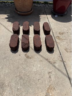 8 Bricks
