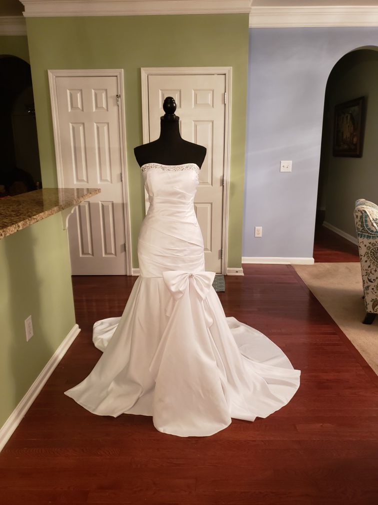 New Wedding Dress-XL/12