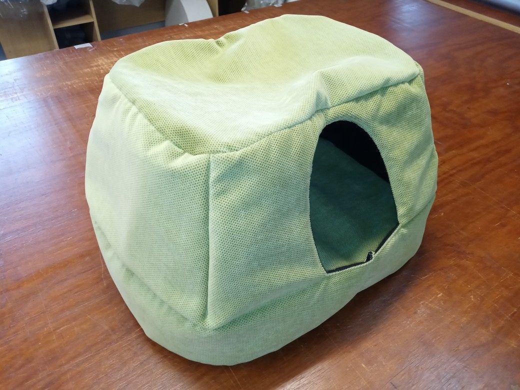 Cat /small Dog Bed