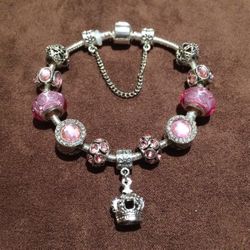 Brand New Pendant Charm Bracelet With Red Velvet Gift Bag 