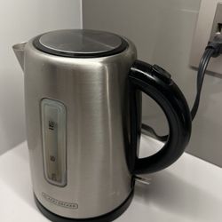 Kettle - Black & Decker