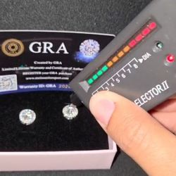 2 Ct Moissanite earing top quality 