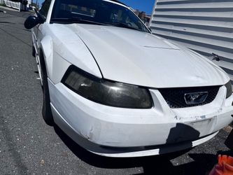 2004 Ford Mustang