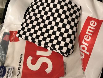 Supreme/Hanes checkered tagless tee