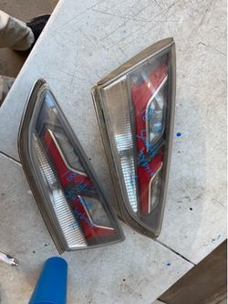 Hyundai sonata hybrid tail light trunk Oem