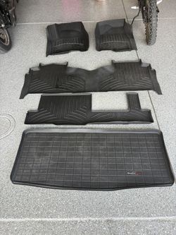 Weathertech floor mats 21-26 Tahoe/Yukon