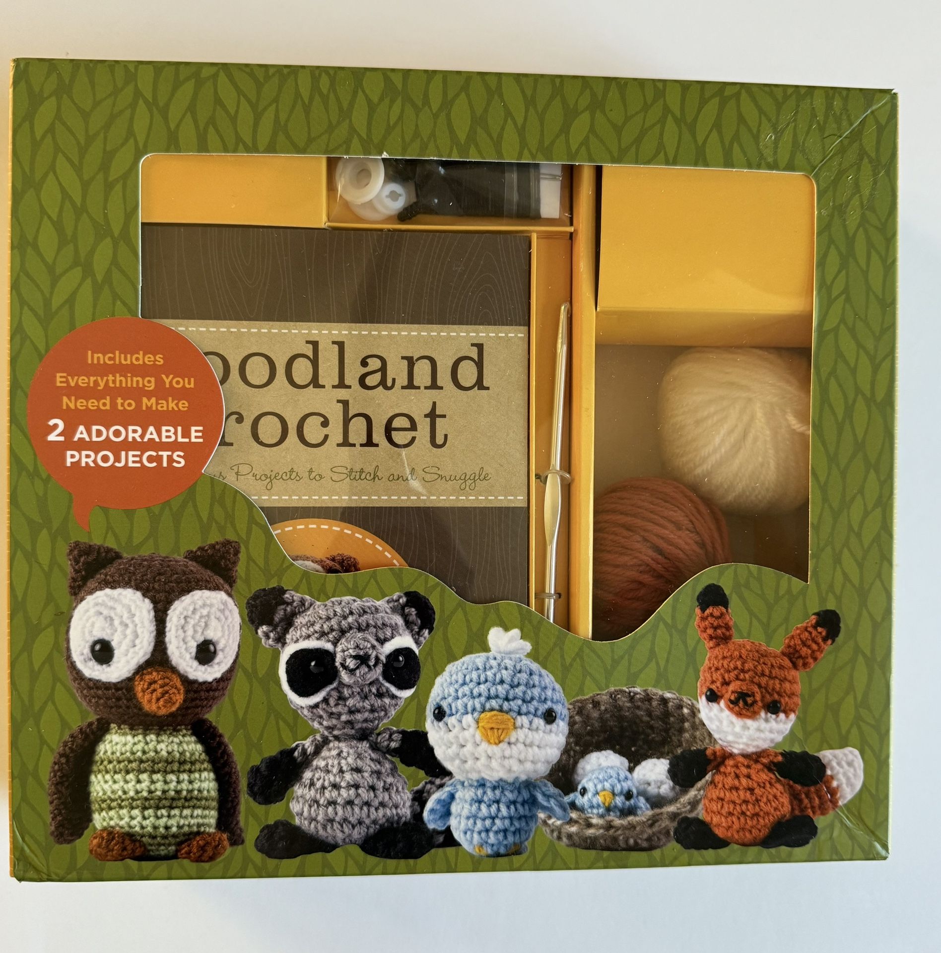 Becker & Mayer Woodland Crochet Kit: 12 Precious Projects To Stitch And Snuggle 