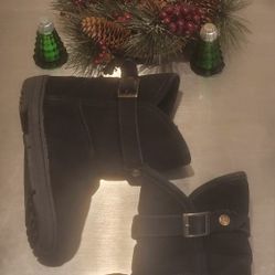 🎅 SUPER CUTE Women NEW Bearpaw Black Short Winter Fashion Boots Ugg Snow Size 7 🎁🎄