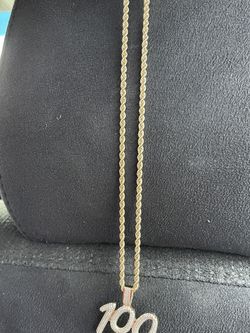 10k Gold Rope Chain W Pendant
