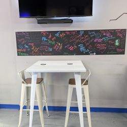 TableS And Bar stools 