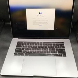 Macbook Pro 15 Inch 2018 With Extras 