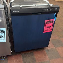 Frigidaire Black Dishwasher FDPC4314A