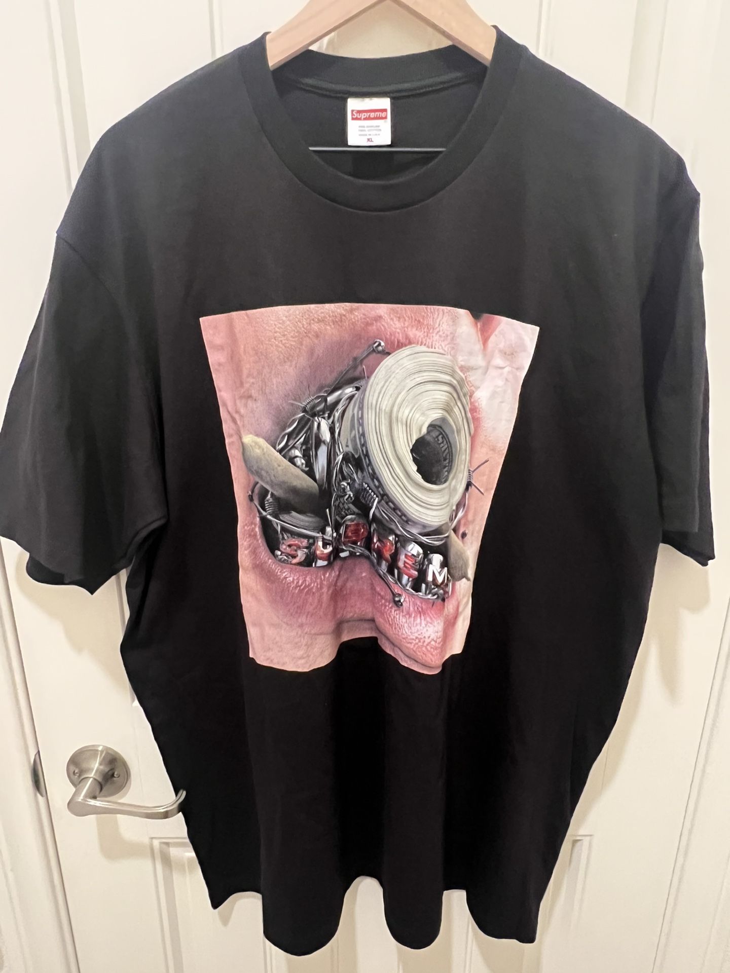 Supreme Braces Tee for Sale in Chino, CA - OfferUp
