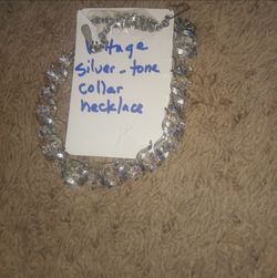 Vintage collar collectible
