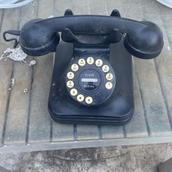 antique Phone 