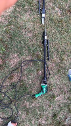 Screw floor gun