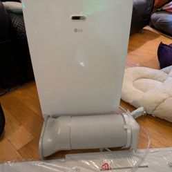 LG Portable AC 7000 BTU (DOE) / 10500 ASHRAE