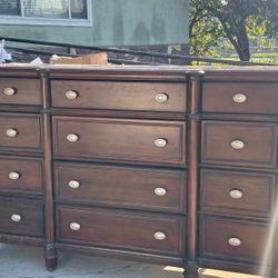 Mahogany Dresser 