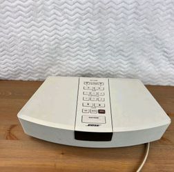 Vintage Bose AWR1-1W White Wave Radio AS-IS Powers On For Parts Repair