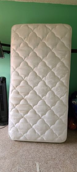 Twin Mattress Lightly Used