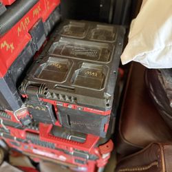 Pack out Light M18 Milwaukee 