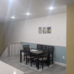 Dinning Table 