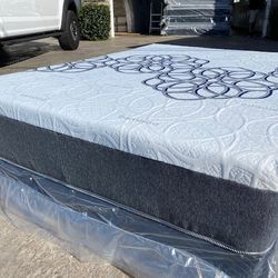 King Bamboo Hybrid Cool Gel Memory Foam Mattress!!