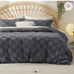Queen Bedsure Jacquard Geometric Duvet Cover (Never Opened)