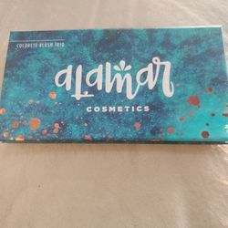 Alamar Cosmetics Colorete Blush Trio palette,