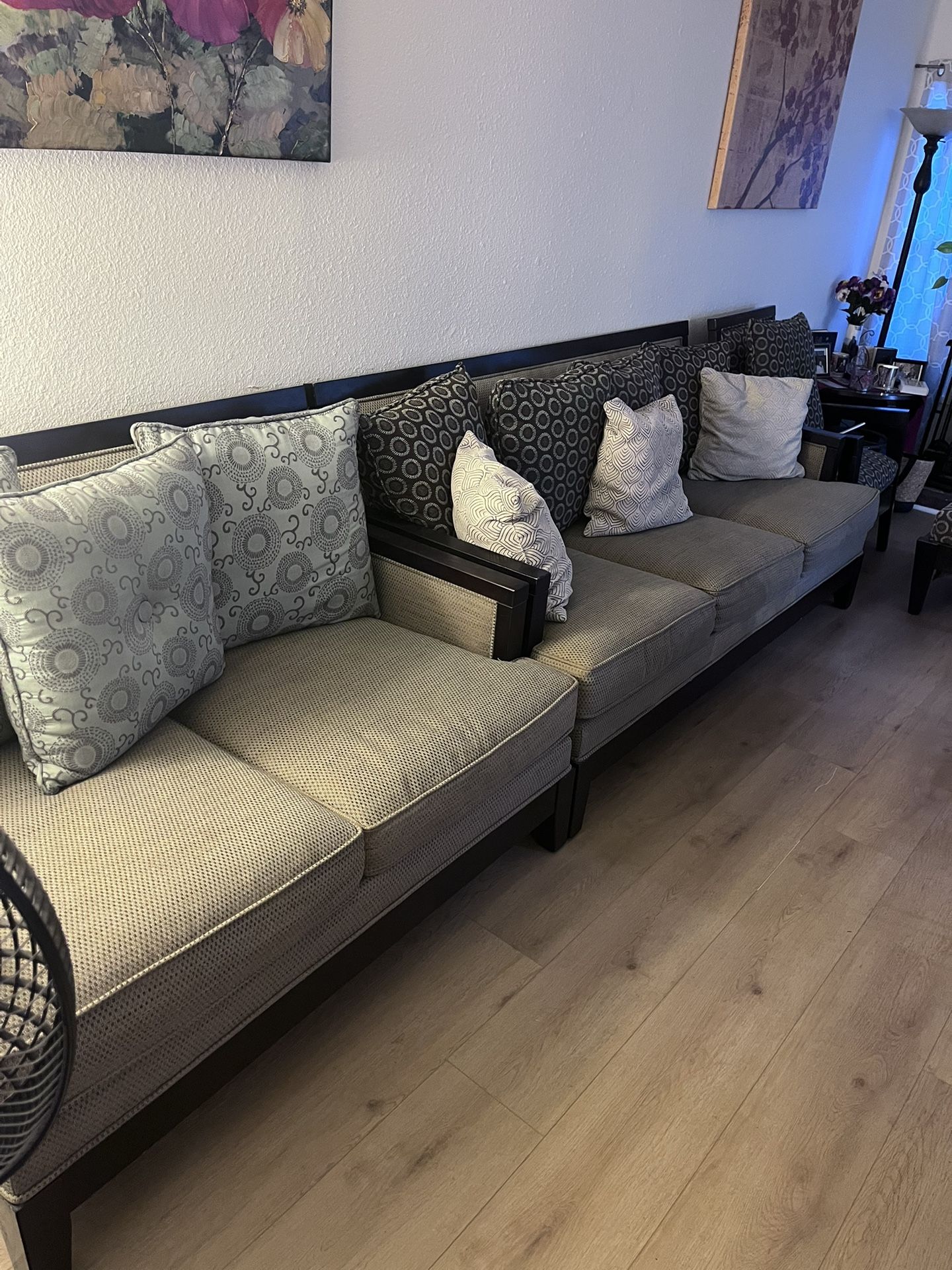 Sofas Set Good Condition