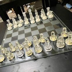 Glass Chess Set ♟️ 
