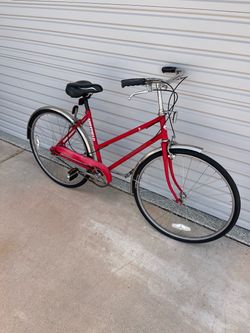 Vintage Women’s / Girls / Men’s / Boys 26 Inch Free Spirit / Sheffield  Step Thru 3 Speed Bicycle In Good Condition From The 1970’s