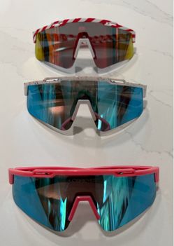 Los Reyes boys sunglasses