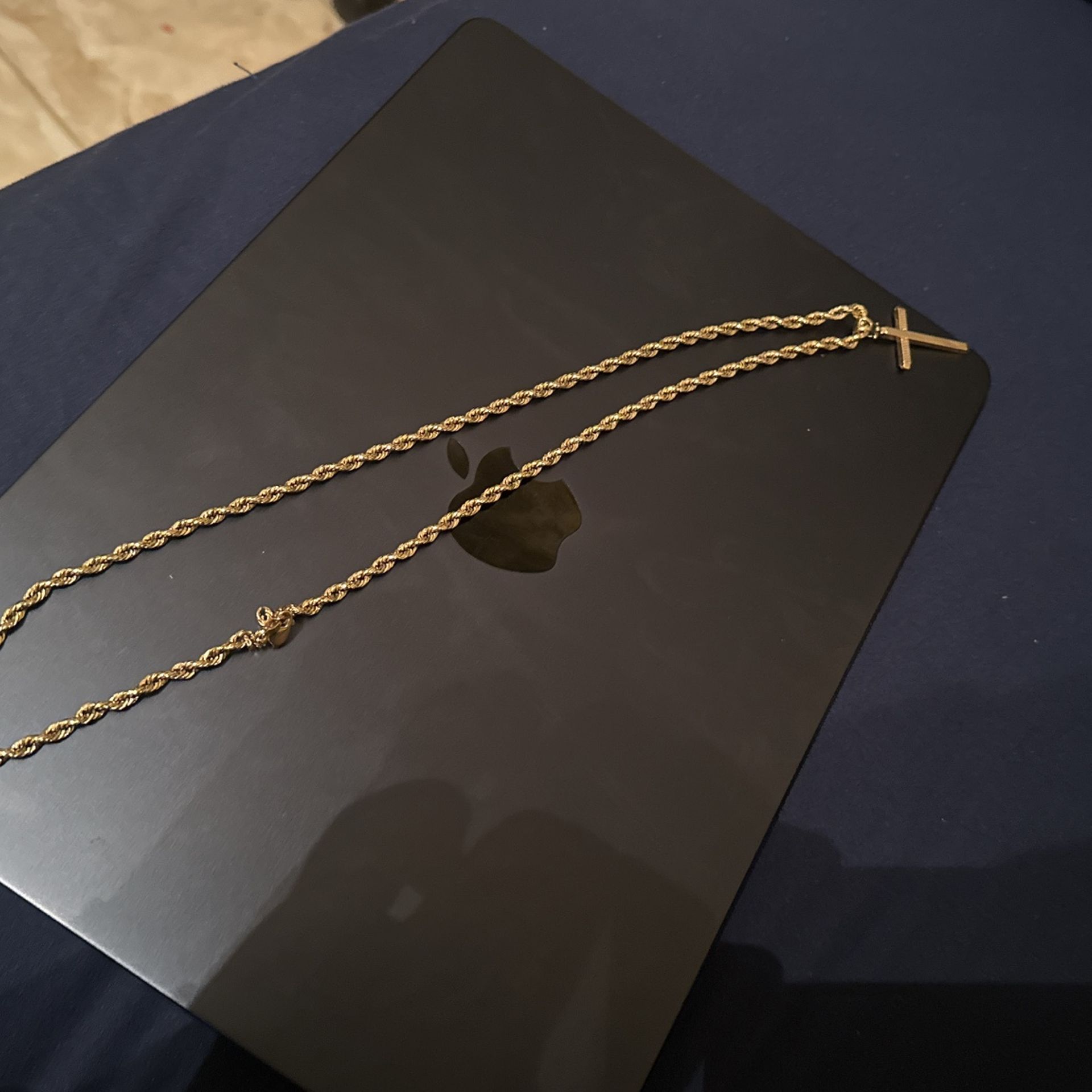 Gold Hollow Chain.