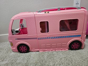 Barbie camper