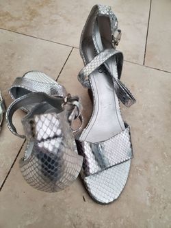 Womens silver Heels sandles  size 8.5/9 $5 each