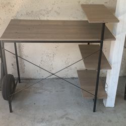 Desktop Table