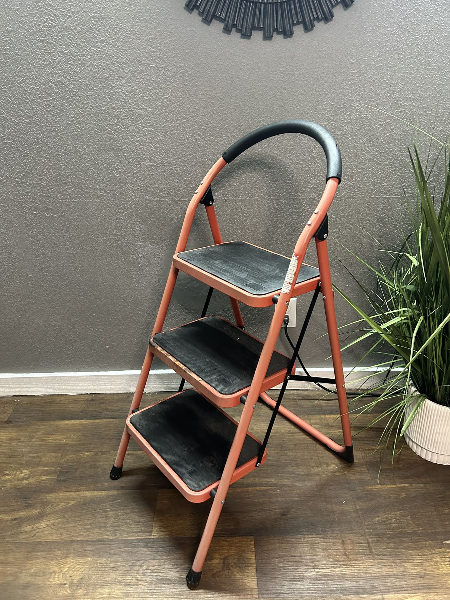 Step Ladder 