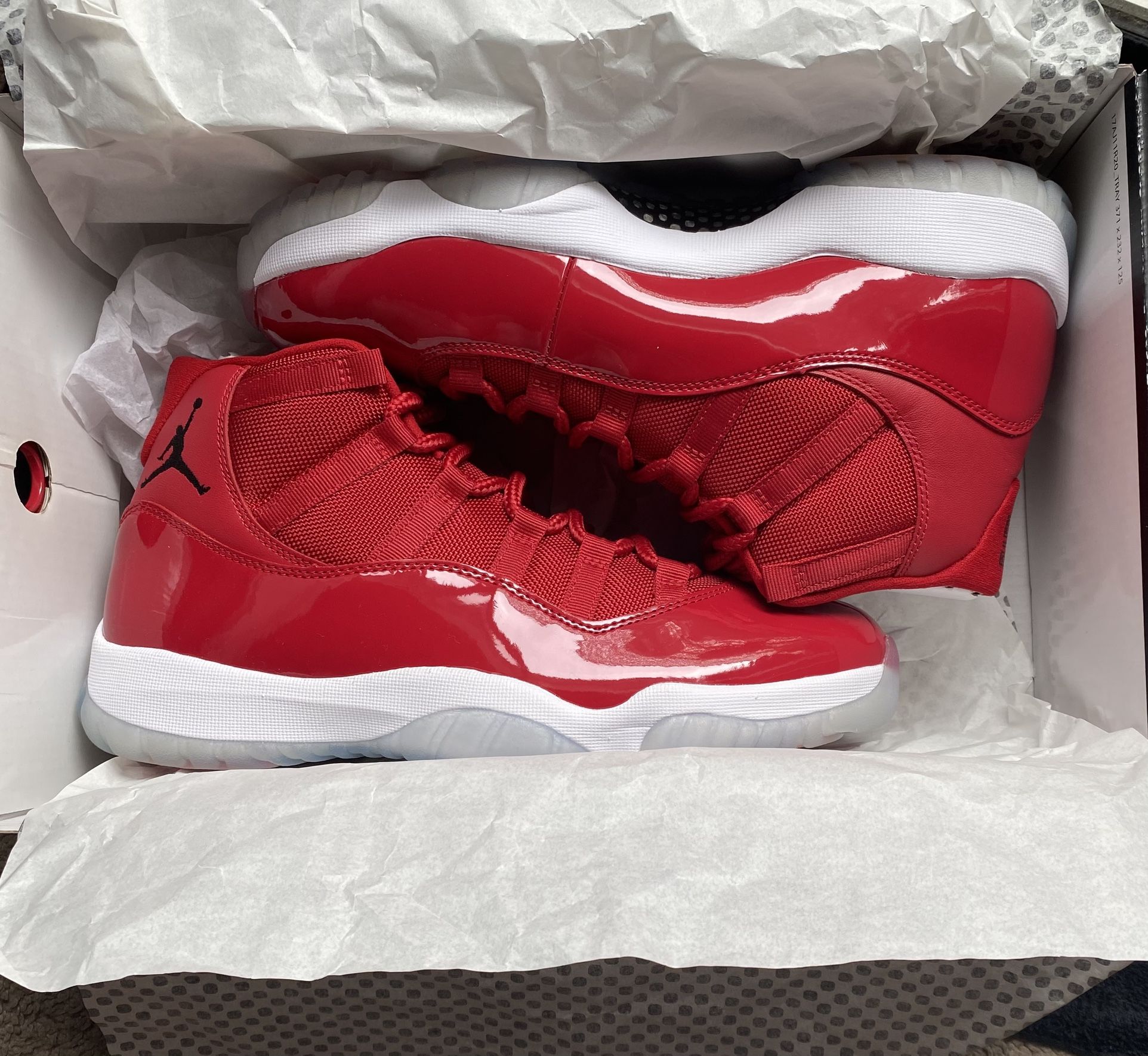 Air Jordan 11 Retro Gym Red/Black White