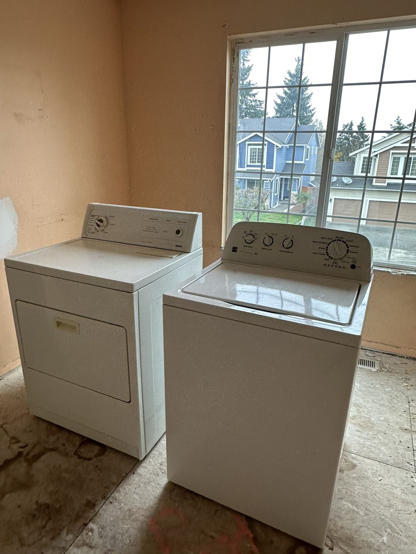 Kenmore Washer And Electric Dryer