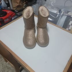Like New Glittery Gold UGG Boots Size 4 Mint Condition