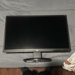 HP 24” Full HD Monitor 1080p | HDMI / VGA | Built-In Speakers