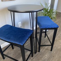 Bar Table With Stools / Pub Table  New Never Used. 